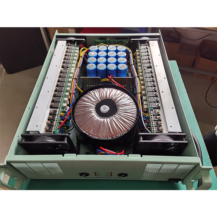 39.2アンペアCAアンプ グリーンパネル 3U 2チャンネ - Panel Power Outdoor のレビューと価格